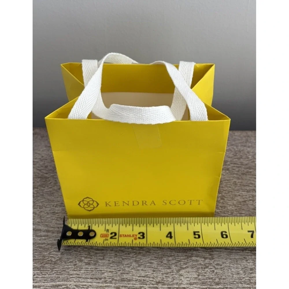 Kendra Scott Gift Set Yellow Shopping Bag & Gray Jewelry Pouch